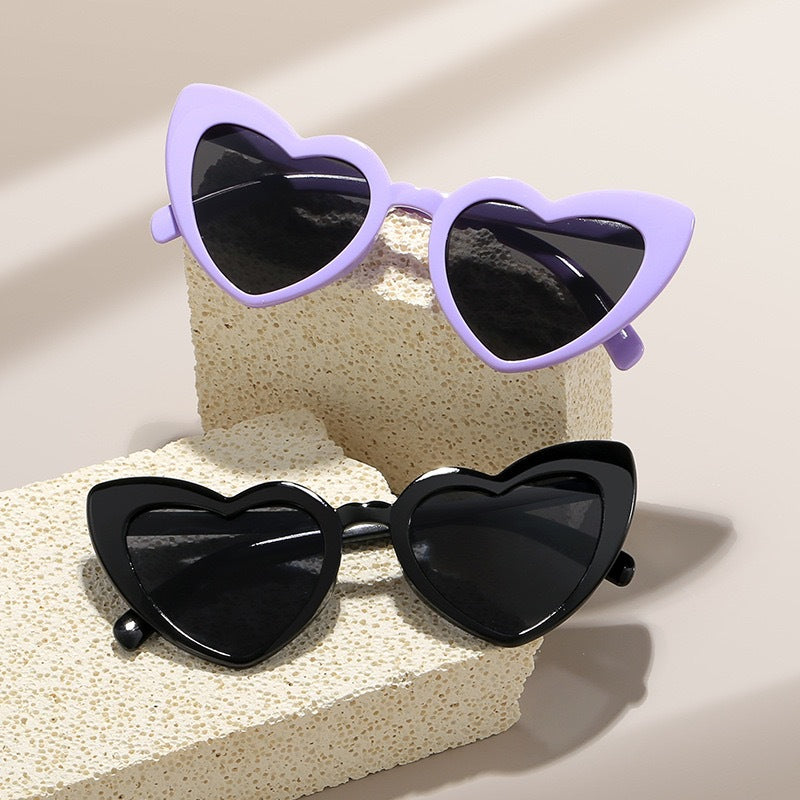 Heart-Shaped Sunglasses - Trendy Retro Fashion Eyewear
